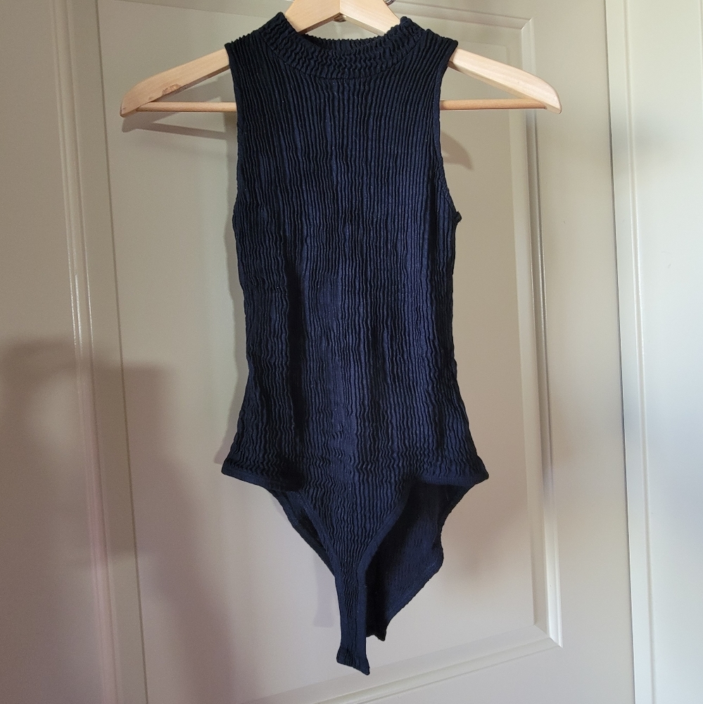 Zara Highneck Crinkle Ribbed Bodysuit Black Small